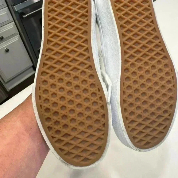 Vans women’s white on white chunky soles size 6 excellent! - Picture 3 of 9